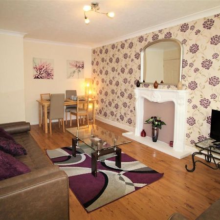 Doncaster - Boswell - Large Balcony Apartment - 2 Double Beds - 2 Bedrooms - Close To Town & Racecourse - Off Street Parking 2 Cars - Fast Wifi Екстер'єр фото